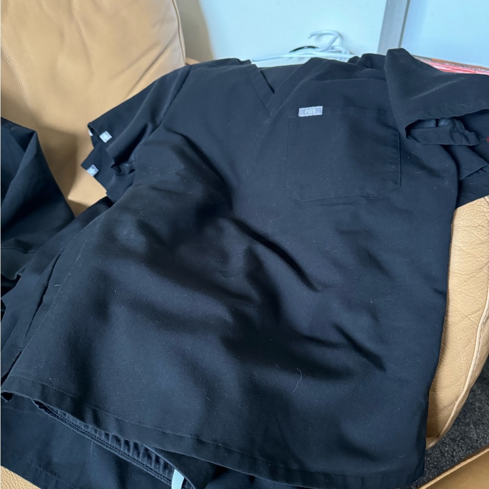 Figs scrubs, tops small, bottoms medium